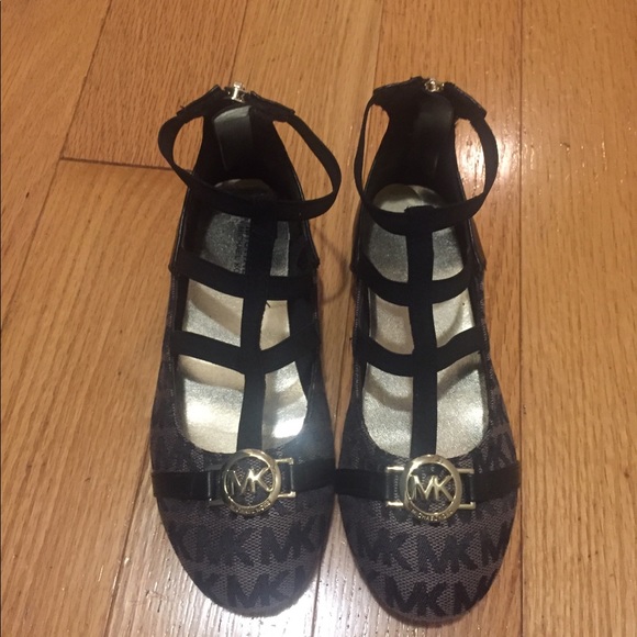 Girls shoes - Picture 1 of 2